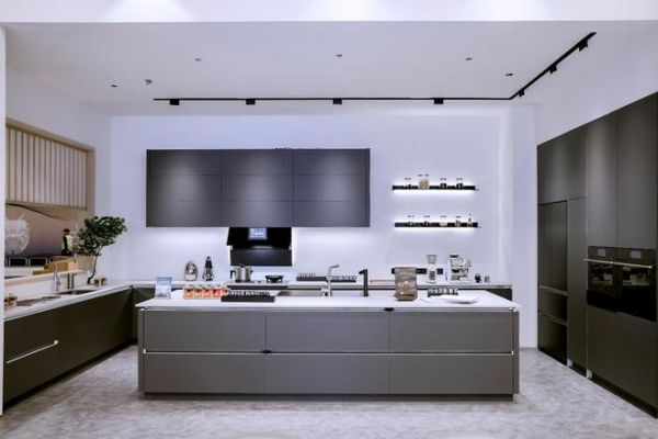 東方美學X現代設計：方太玥影灰，締造中國廚房第三色