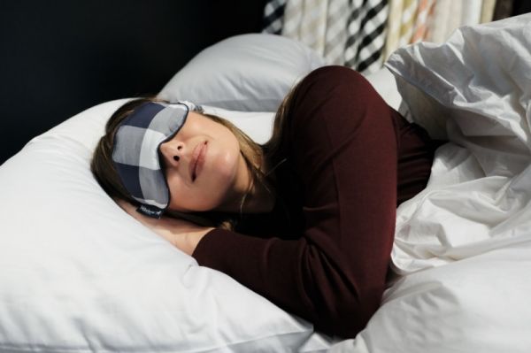 Maria Sharapova and H?stens Bedding Image