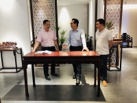 著名家具藏家蔣念慈蒞臨醉木苑參觀，探討紅木發(fā)展新方向