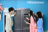 高偉光體驗海信食材管理冰箱 感嘆“功能很強大”