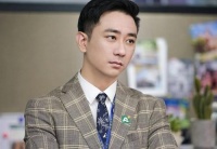 王自健空降左右沙发直播间 “金牌销售”引爆88沙发狂欢节！