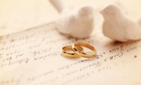 结婚纪念日唯美的句子怎么说 结婚纪念日送老婆什么礼物好