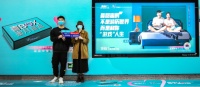 床照大公开！看看他们在喜临门床垫上干了啥