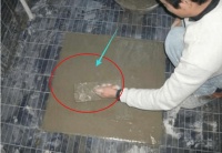 老公堅持要用“鵝卵石”鋪廁所，害得我堅持不到3秒鐘就不行了！