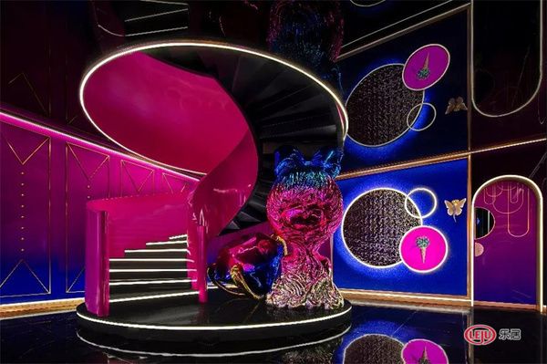 40 UNDER 40 | 浪漫徐麟:光色空间魔幻狂想