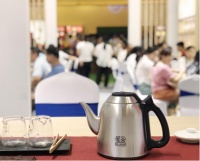 電茶壺的創(chuàng)新源于抄襲 民族品牌“自豪”還是自卑