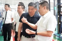 伊盾門窗：加強(qiáng)企業(yè)交流，共謀發(fā)展之道