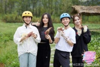 FITURE携手江苏卫视《阳光姐妹淘》，开启健身“星”方式！