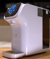 水质好出水快免安装，这款高颜值净水机值得拥有！