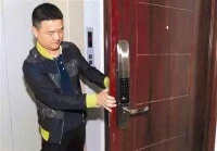 開發(fā)商留的入戶門要不要換掉？后悔我家裝修的太早了！