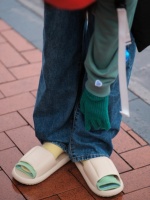 继「面包鞋」后又一「小甜椒」腾空出世! 莫非是拖鞋界“食尚内卷”？