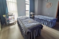 翀驰康业免费为社区居民进行专业培训