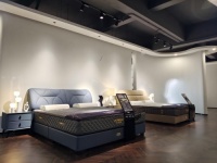 看了十几家品牌，还是东宝软床的床架香！