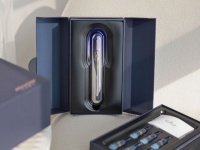 艾诗摩尔射频健发梳，心动寓意满满，真的可以闭眼送！