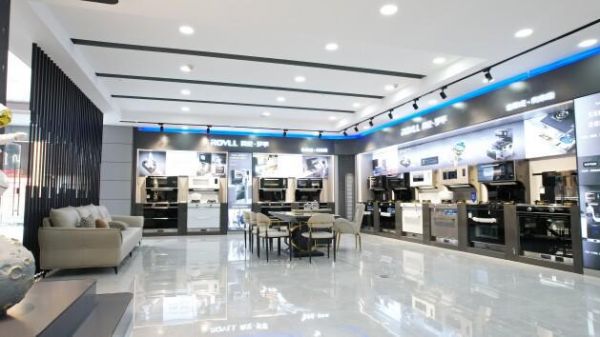 日銷百臺，行業(yè)標(biāo)桿！英倫羅孚全集成灶助力門店銷量實現(xiàn)爆發(fā)式增長！
