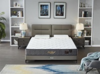 中老年人睡不好，用东宝床垫改善睡眠质量