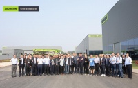 全联家具装饰业商会与中国家居百强企业一行人等参观访问中联重科长沙智慧产业城
