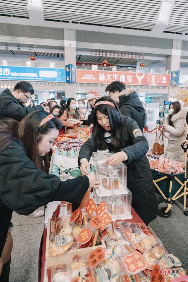 冬日雪暖阳 和平送福——沈阳设计师杨婷助力沈阳文旅行动