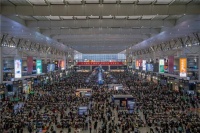 穩(wěn)居春運(yùn)高鐵機(jī)場(chǎng)黃金C位，四季沐歌空氣能溫暖回家路