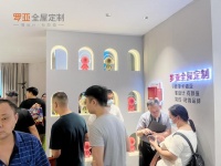 羅亞全屋定制以輕投高產(chǎn)·贏在起點(diǎn)綻放廣州定制家居展