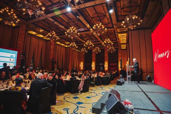 Sovereign杰出亚洲艺术奖晚宴现场