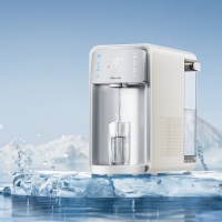 小熊电器冰川泉饮水机，让你享受冷热饮自由，满足全家人饮水需求