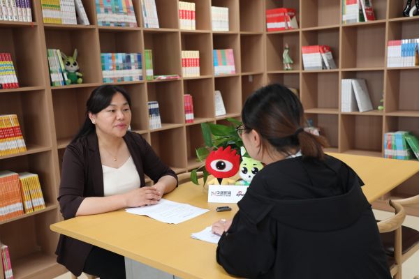 爱心涌动，共筑书梦