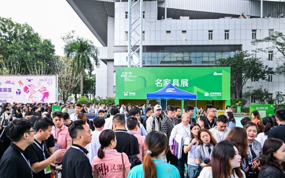 诗意空间家居平推功能沙发展示