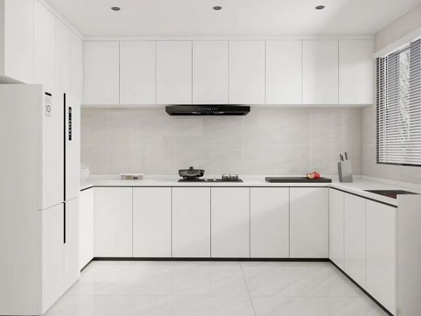 Spacious Kitchen
