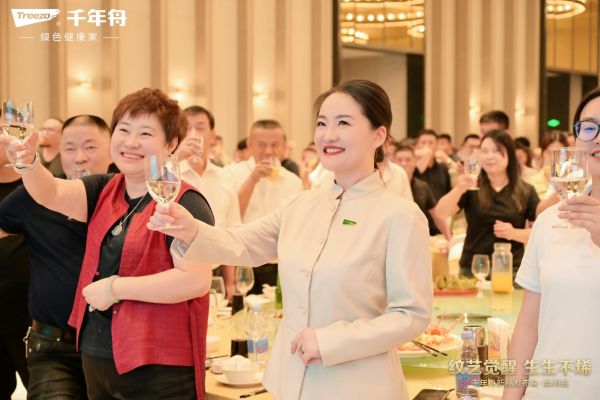 千年舟“一張好板 內(nèi)外兼修”