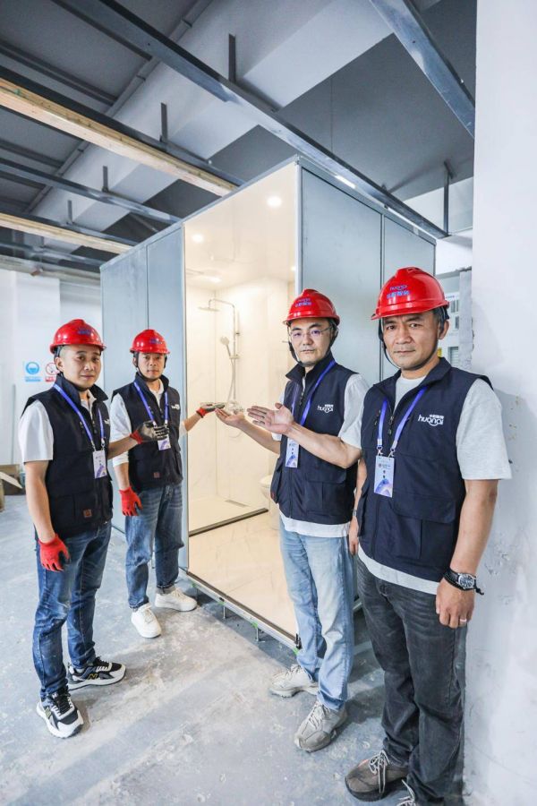 施工团队工作照片
