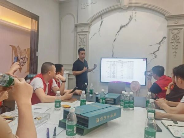 美涂士仿石漆部總監(jiān)梁德亮
