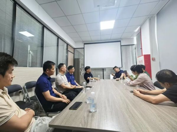 汉狮团队与伊盾团队交流座谈会