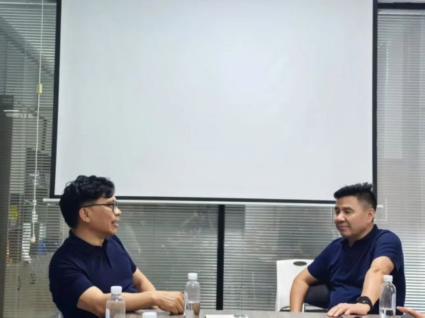 伊盾门窗董事长张龙伟分享心得