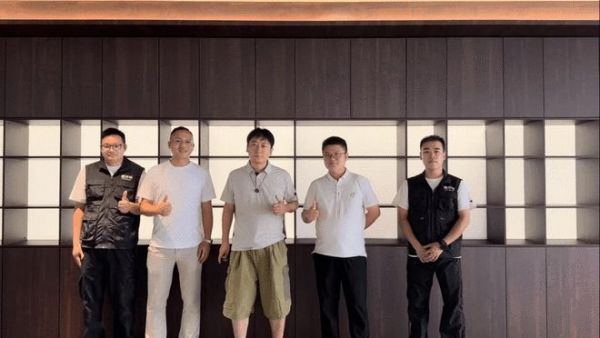 參哥與雅雅互撕事件中，兩人竟然對(duì)某知名品牌這樣評(píng)價(jià)