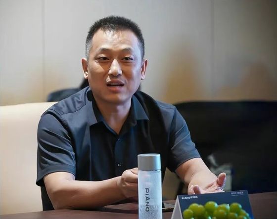 皮阿諾副總裁胡展坤
