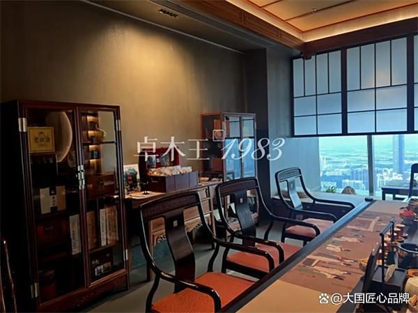  全國紅木十大品牌：哪家性價比更高？權(quán)威機構(gòu)最新榜單揭曉！