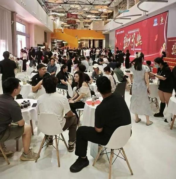 兔宝宝整家定制武林之星一号店开业完美收官!当天收定近900万!