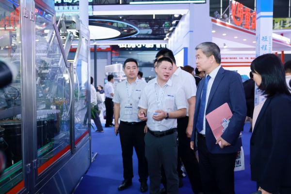 汤姆森智能装备有限公司智能灌装线产品展示