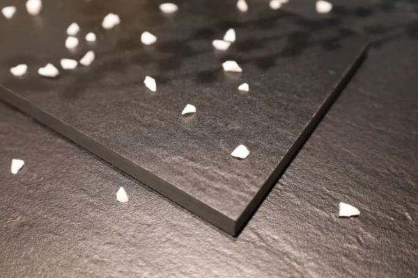 经销商的独家武器:为什么要代理艾维士黑色岩板?