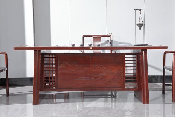 Design of the Mahogany Tea Table