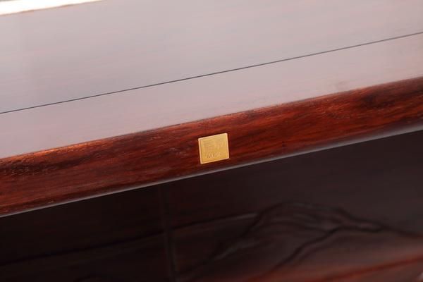 Color and Craftsmanship of the Mahogany Tea Table