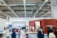 顾家家居上海家博会展示新品，演绎多场景生活