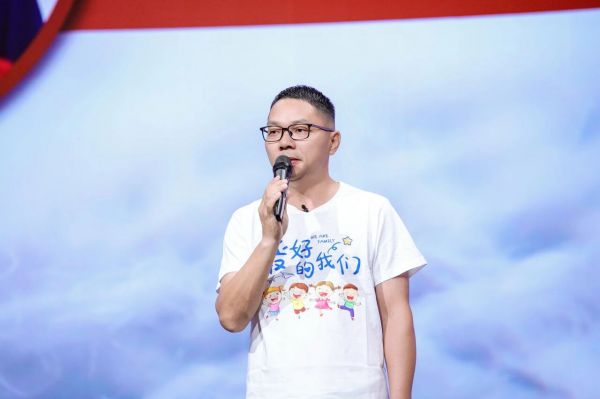 广东涂料与油墨行业协会秘书长吕水列