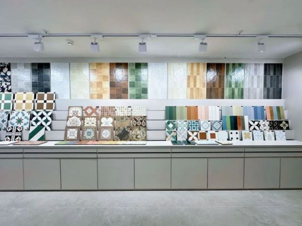Born to Trendy, Defining Ultra-Quality Space! Yuhui Ceramics Debuts New Products at the 2025 Autumn Ceramic Fair