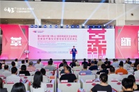 匠心载誉，璀璨绽放——能强瓷砖荣膺“2025年度杰出品牌奖”！