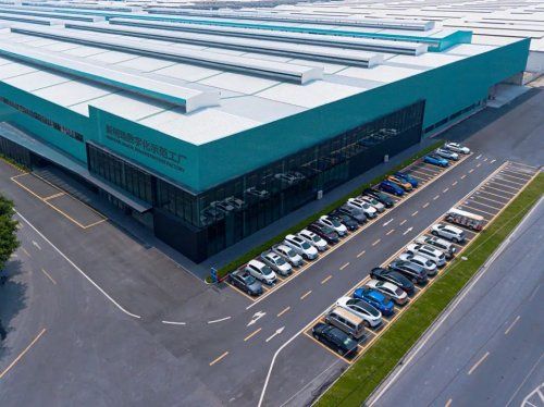 萨米特瓷砖生产基地