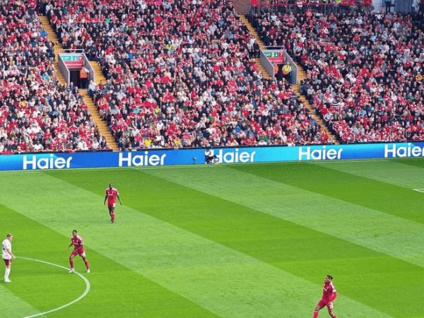 海尔牵手两支冠军足球俱乐部