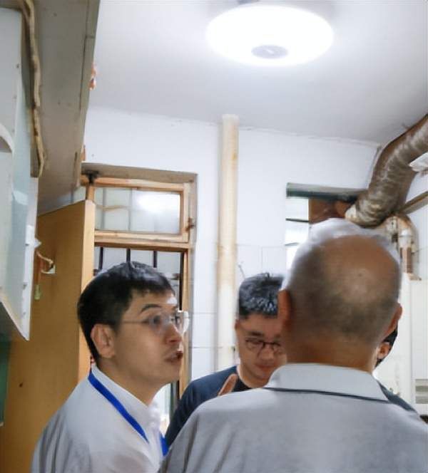 三思跌倒侦测吸顶灯设计理念