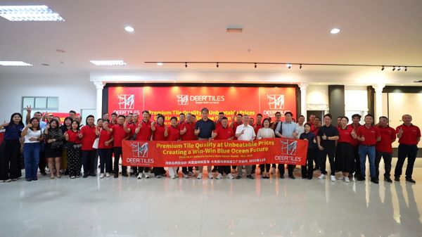 大角鹿马来西亚工厂开放月现场